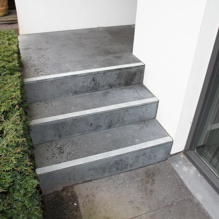 Antiskli bånd på rull, 50 x 3000mm, Heavy duty, inne/ute, transparent - Bilde 2